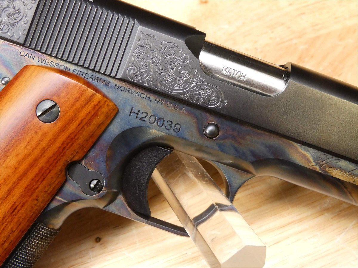 Dan Wesson Heirloom Acp Engraved Match Cz Like