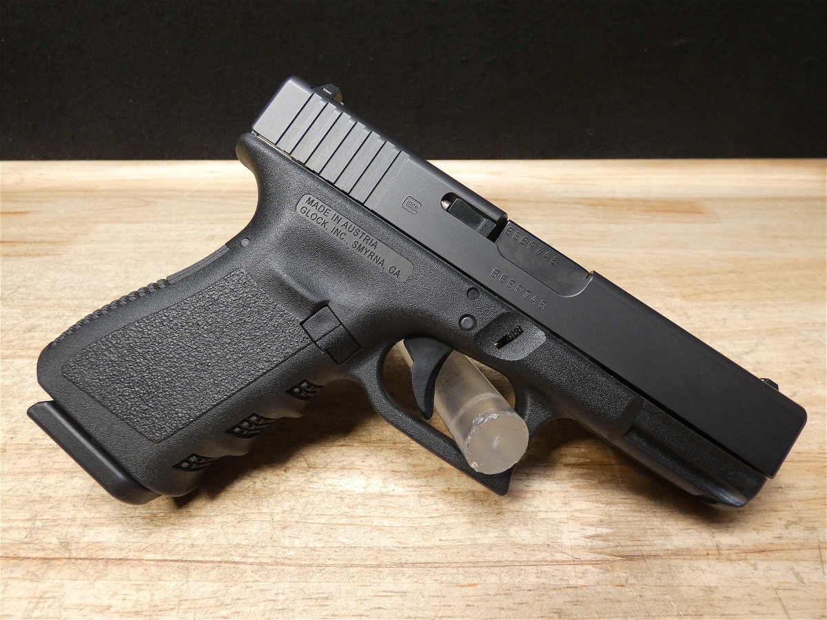 Glock 19 Gen 3 – 9mm – CA Compliant! | D4 Guns