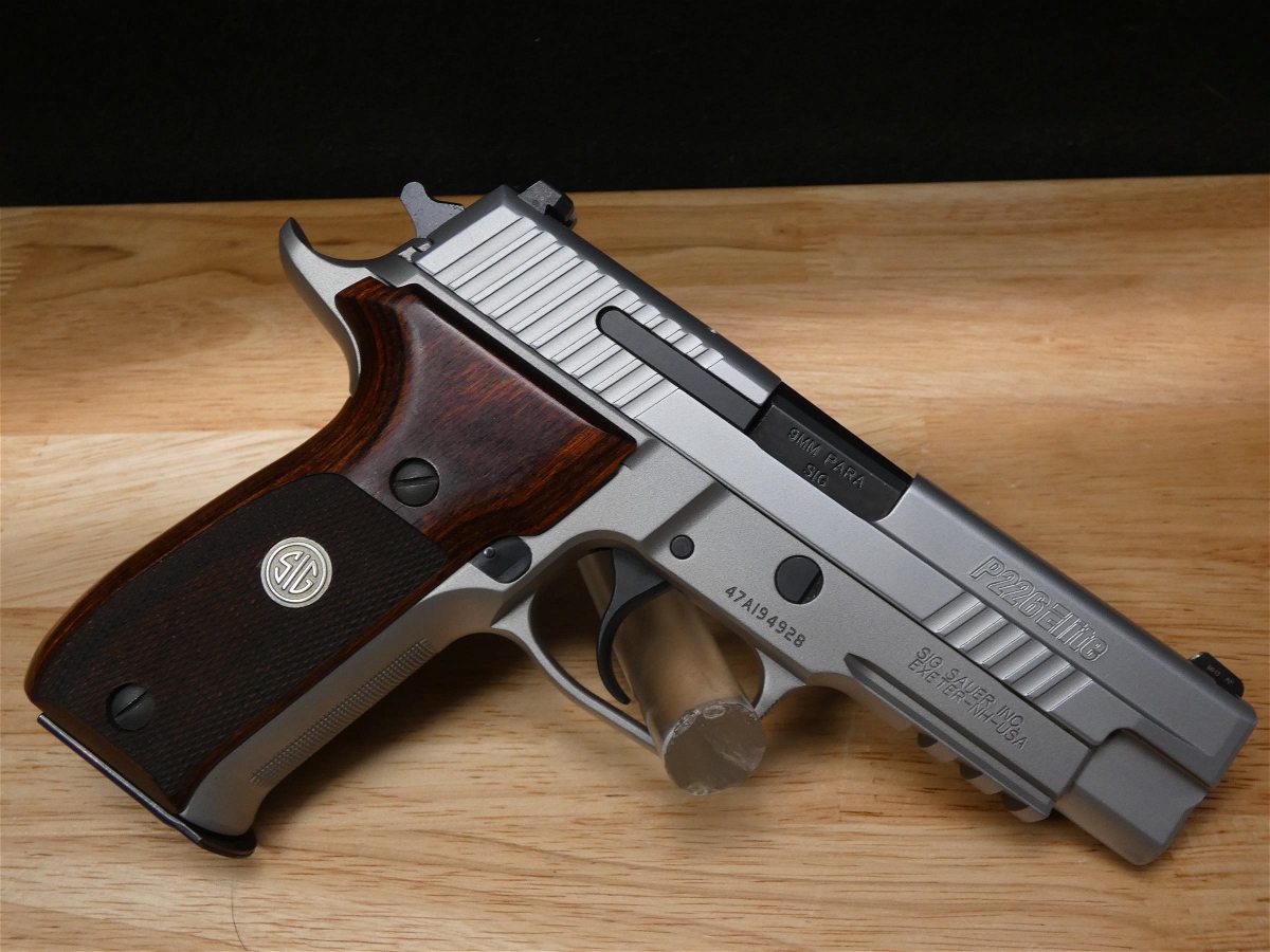 Sig Sauer P226 Elite – 9mm | D4 Guns