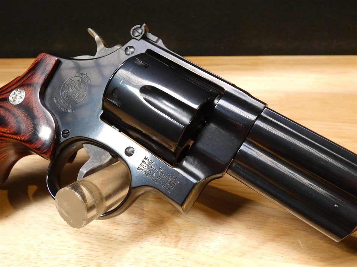 Smith & Wesson Model 29-10 – .44 MAG | D4 Guns