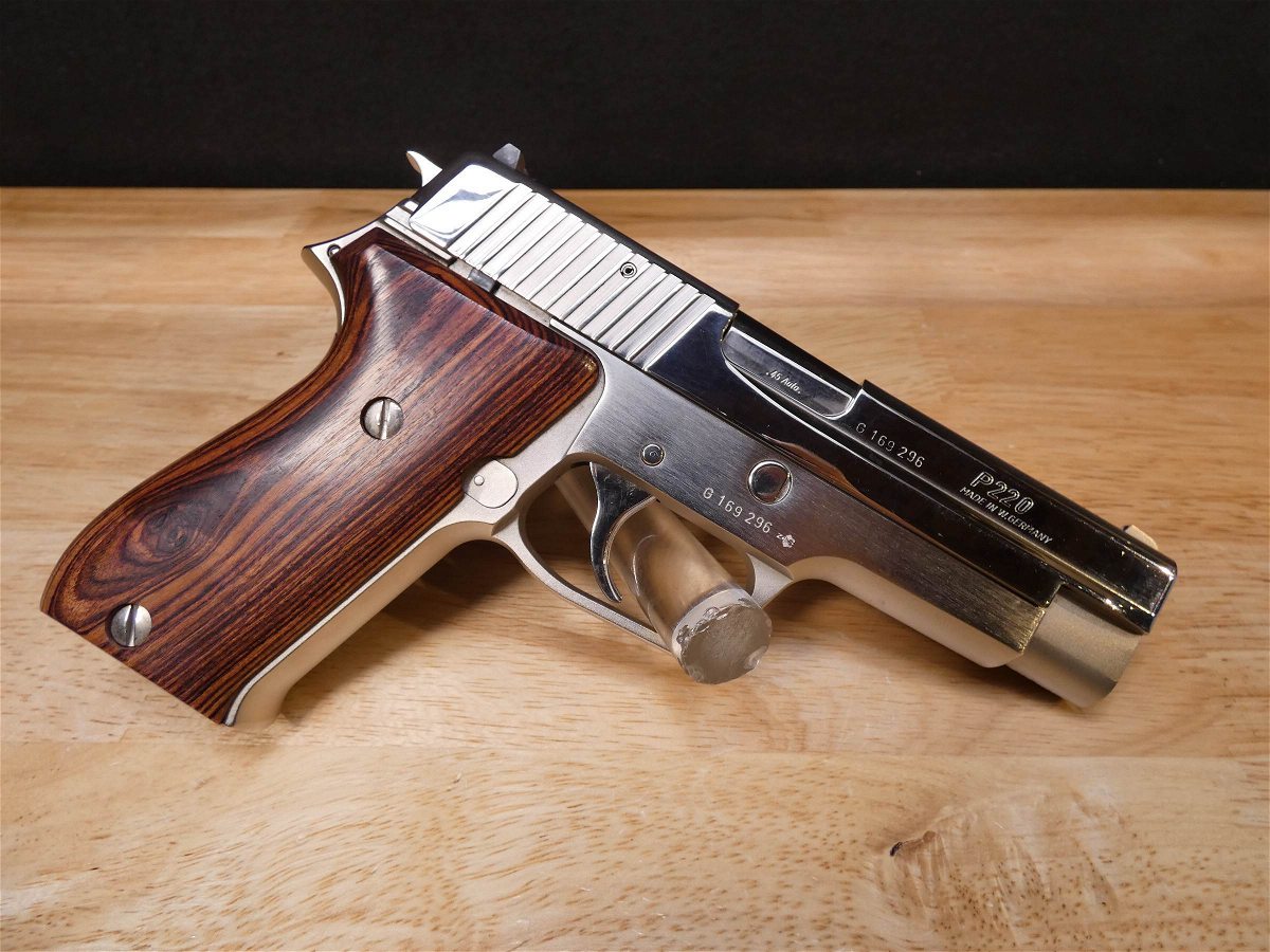 West German Sig Sauer P220 Nickel – .45 ACP | D4 Guns
