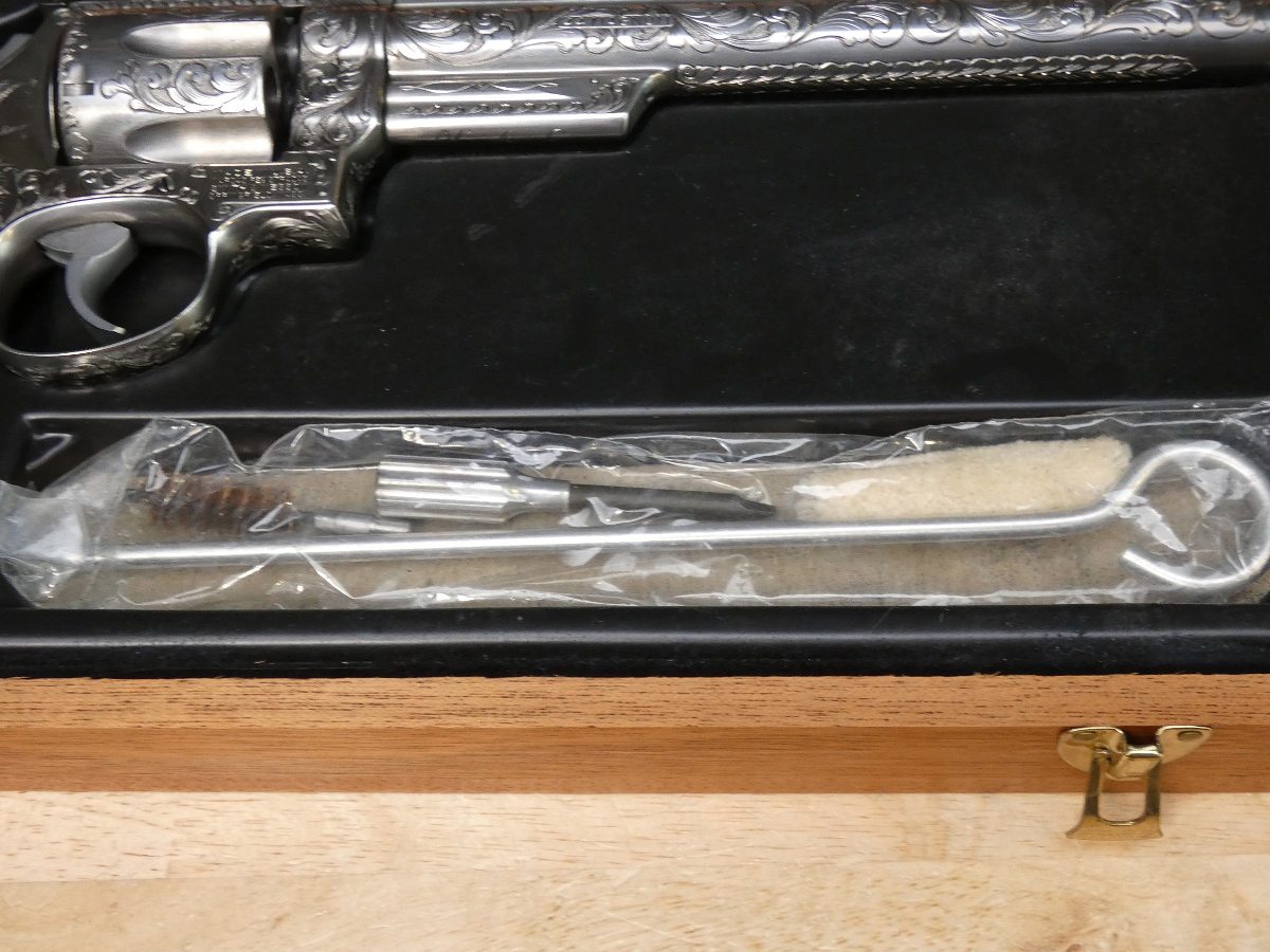 44MAGNUM / LIVE ＆ RARE Lot - RARE LEW HORTON SMITH & WESSON MODEL 29-10 LIMITED