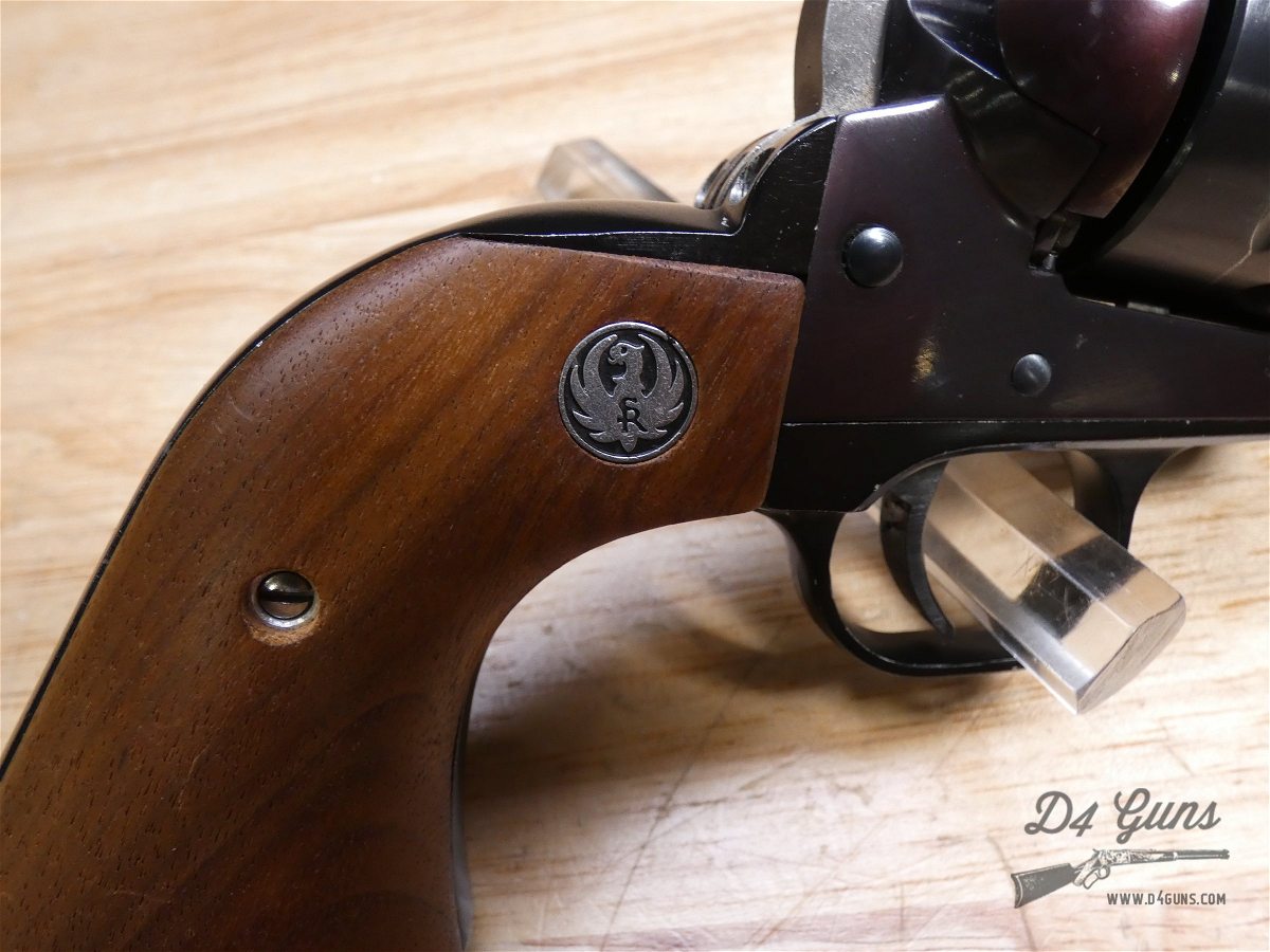 Ruger New Model Blackhawk .357 & 9mm MFD. 1984 Holster Black