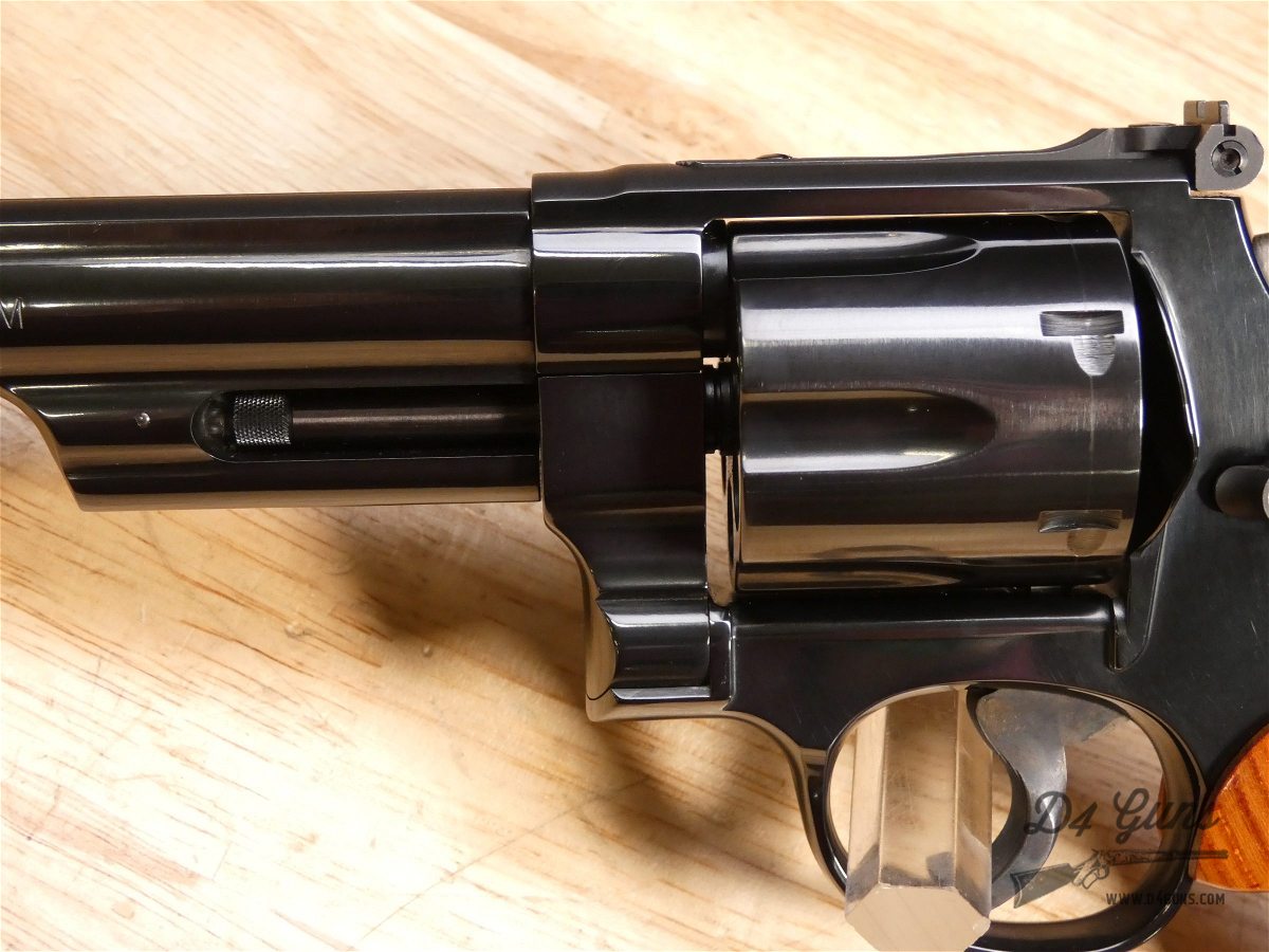 Smith & Wesson 29-10 50th Anniversary - .44 Magnum - S&W 29 - Display ...