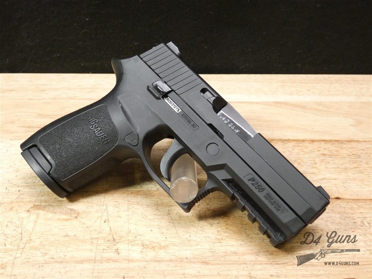 Sig Sauer P250 Nitron Compact - .40 S&W - DAO - P250C - OG Case & 2 ...