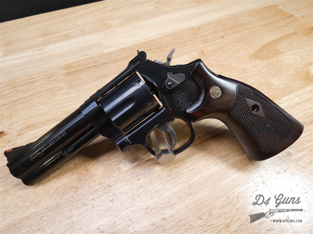 Smith & Wesson 586-8 - .357 Mag - S&W 586 Distinguished Combat Magnum ...