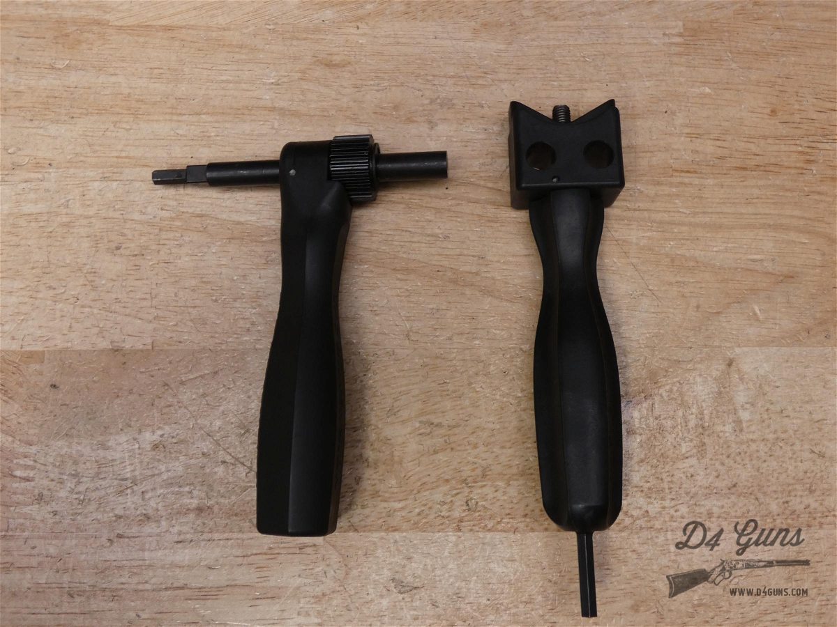 Thompson Center Dimension 7mm Rem Mag w/ 2 Mags + More! Left