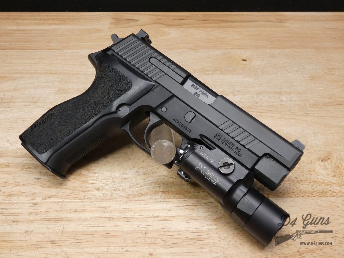 Sig Sauer P226 Extreme - 9mm - w/ 6 Mags & Surefire X300 Light - XLNT ...