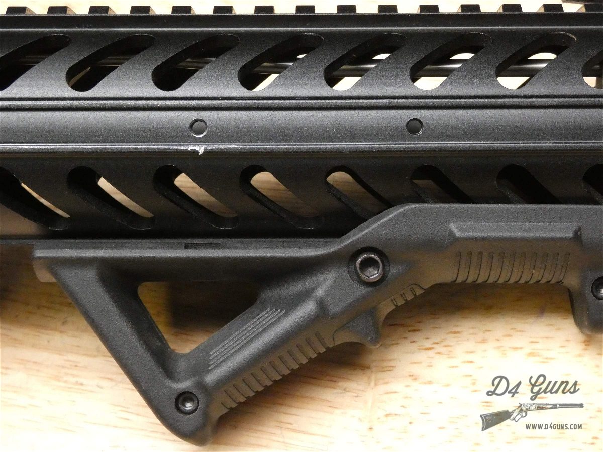 Anderson Manufacturing AM-15 - 5.56 NATO - w/ Mag - AR-15 - Angled Foregrip-img-23