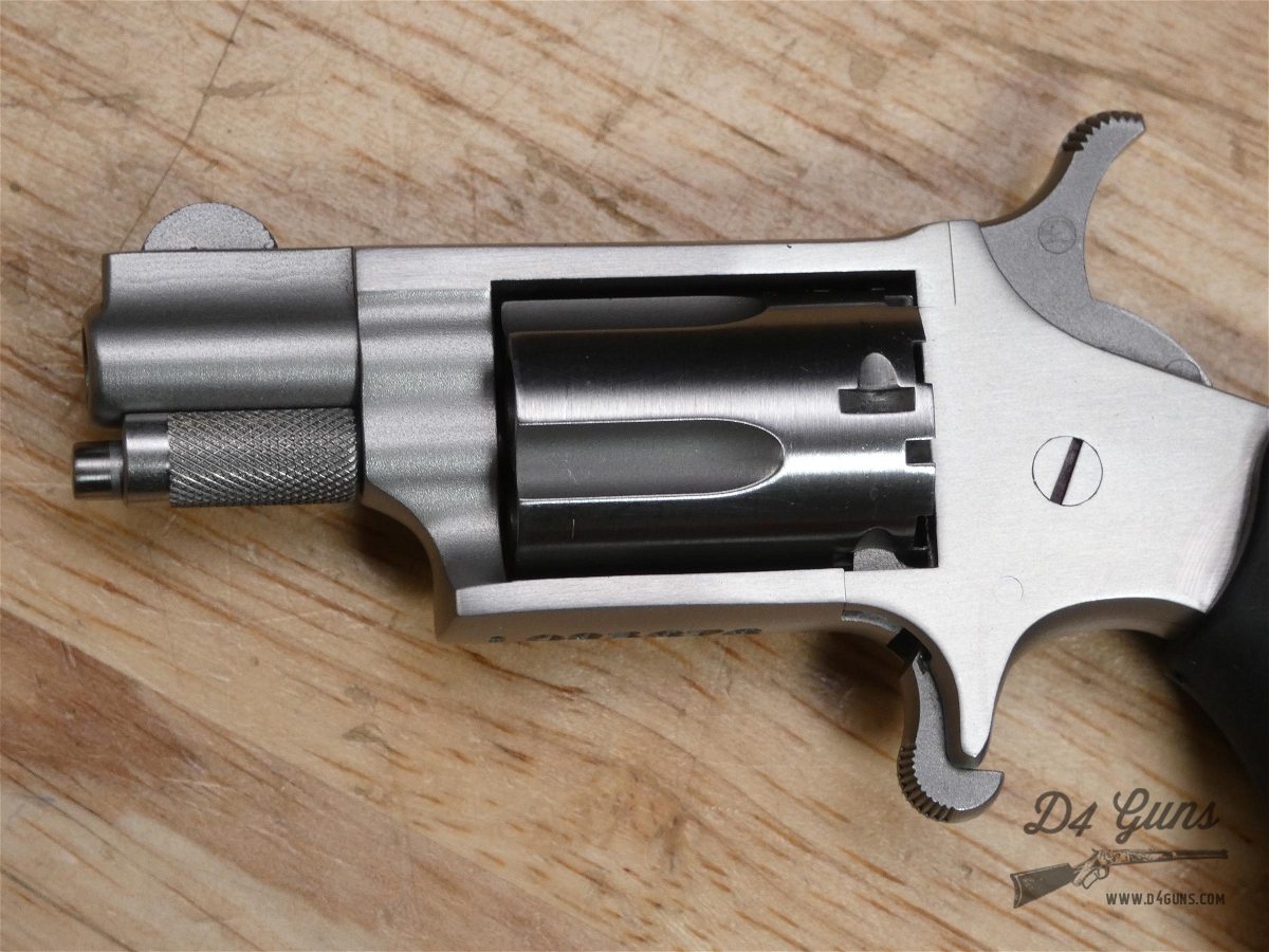 North American Arms Mini Revolver- .22 LR - NAA - Mouse Gun- w/ Holster-img-4