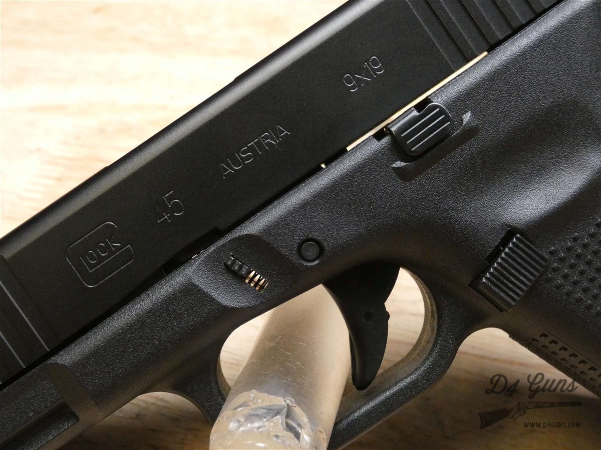  Glock 45 - 9mm - w/ 3 Mags & OG Case - G45 Gen 5 - Night Sights - Austria-img-4