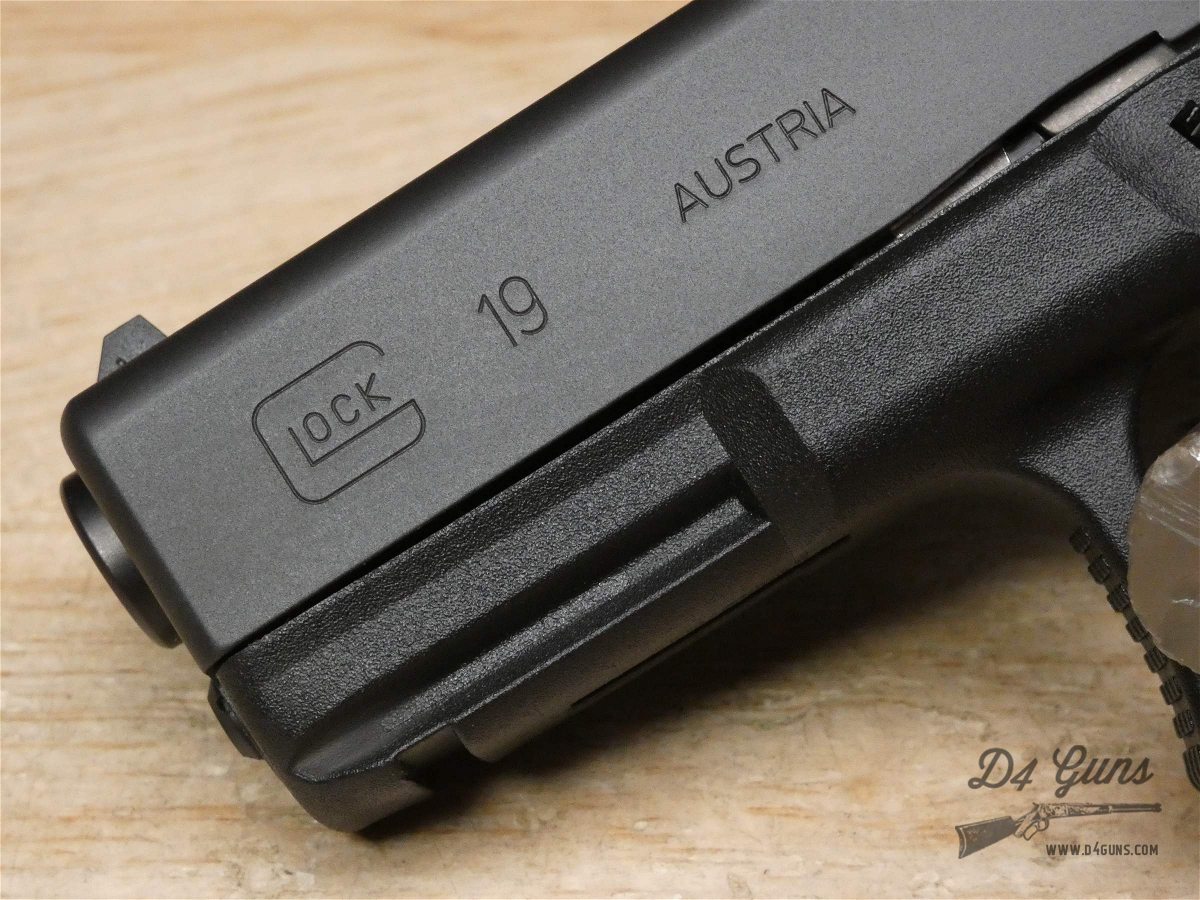 Glock 19 Gen 3 - 9mm - Austrian Made - G19 - w/ OG Case & 2 Mags! - CA Comp-img-3