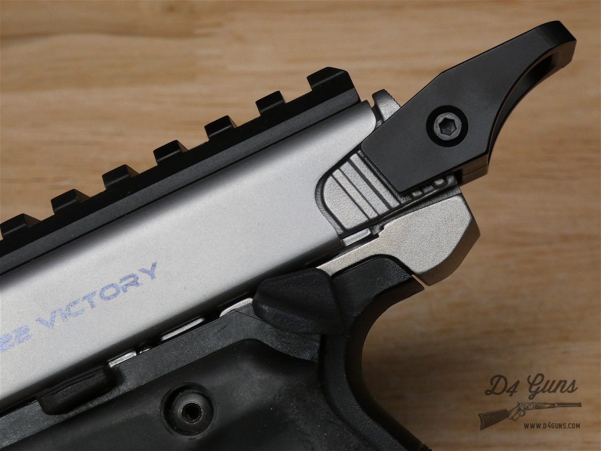 Smith & Wesson SW22 Victory - .22 LR - S&W - 4 Mags & Tandemkross Upgrades-img-4