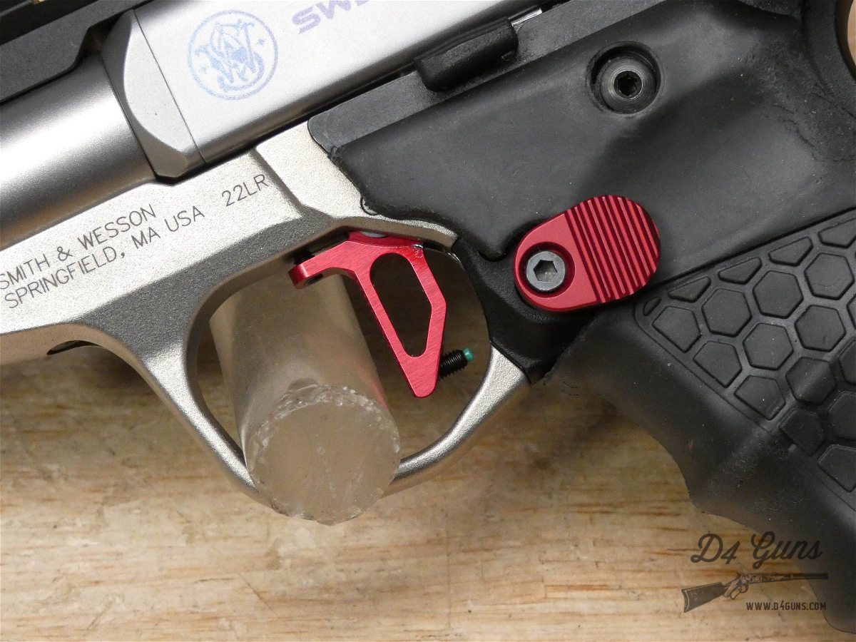 Smith & Wesson SW22 Victory - .22 LR - S&W - 4 Mags & Tandemkross Upgrades-img-7