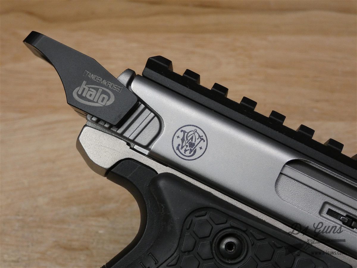 Smith & Wesson SW22 Victory - .22 LR - S&W - 4 Mags & Tandemkross Upgrades-img-10