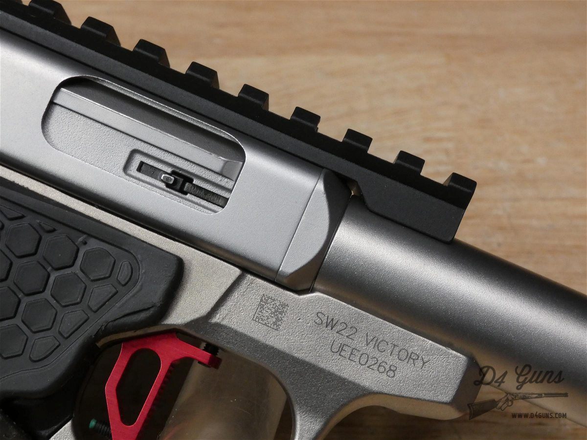 Smith & Wesson SW22 Victory - .22 LR - S&W - 4 Mags & Tandemkross Upgrades-img-11