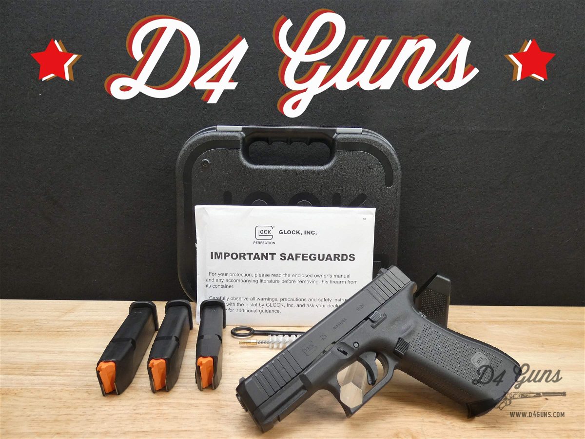 Glock 45 Gen 5 - 9mm - w/ 3 Mags & Case - G45 - Compact 17 - LOOK!-img-0