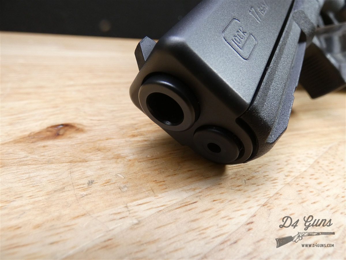 Glock 17 Gen4 - 9mm - G17 - w/ Case + More - Popular Carry Pistol-img-3