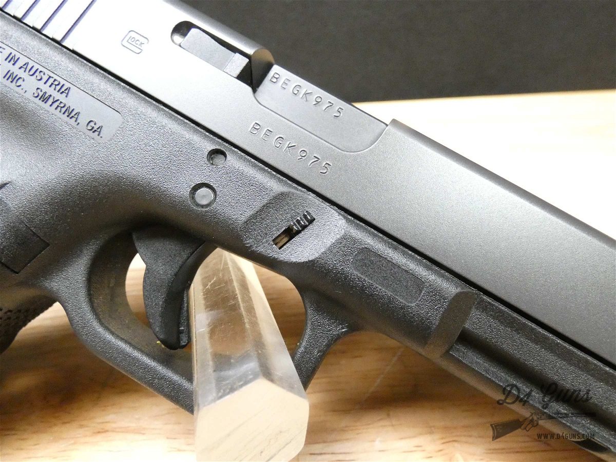 Glock 17 Gen4 - 9mm - G17 - w/ Case + More - Popular Carry Pistol-img-20