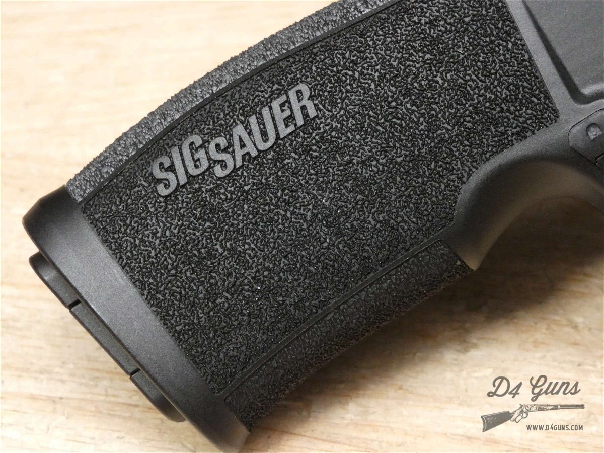 Sig Sauer P322 - .22 LR - OG Case + More - 322 - Optics Ready - Threaded-img-9
