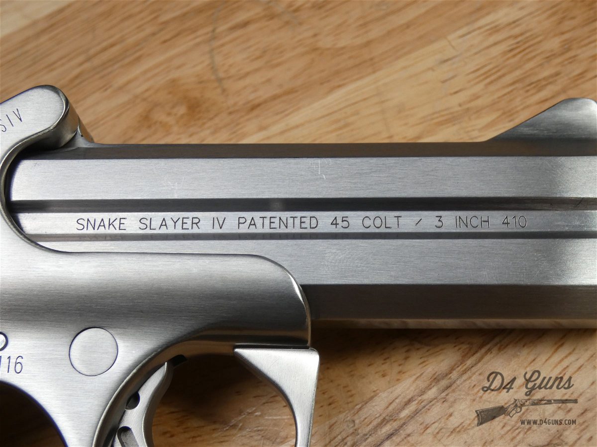 Bond Arms Snake Slayer IV - .45 LC / .410 GA - Derringer - G10 grips-img-24
