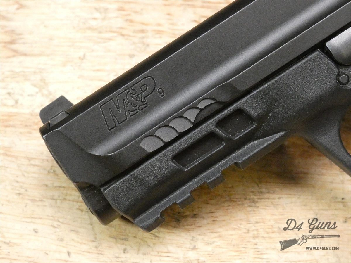 Smith & Wesson M&P9 M2.0 - 9mm - S&W M&P 9 - CCW - w/ OG Case & 3 Mags!-img-3