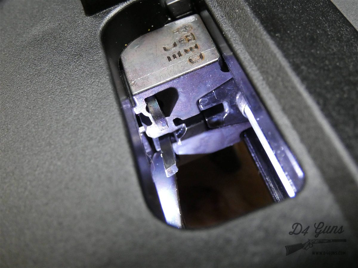 Beretta Model ARX160 Pistol - .22 LR - w/ Two Magazines & OG Case - ARX 160-img-30