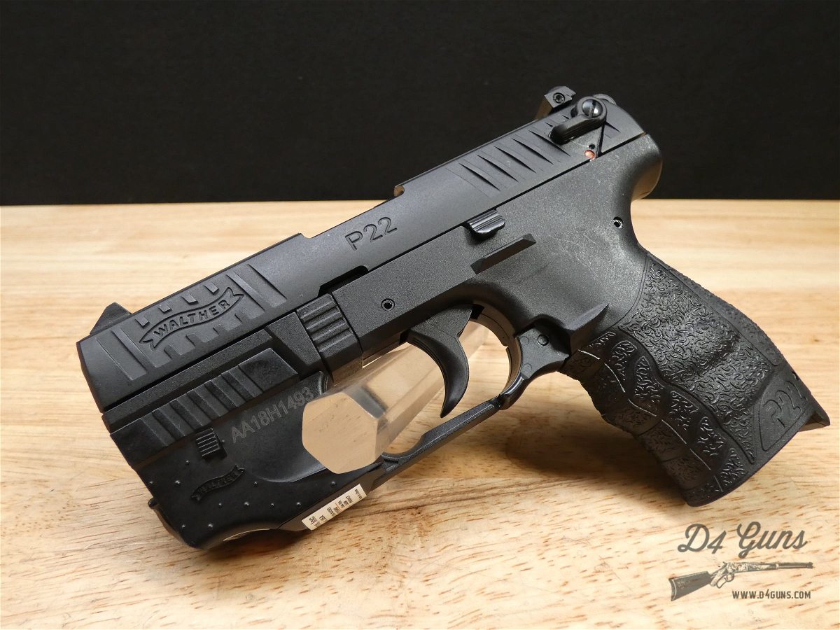 Walther P22 - .22 LR - P 22 - P-22 - MFG 2018 - w/ Laser & 2 Mags - Look!-img-2