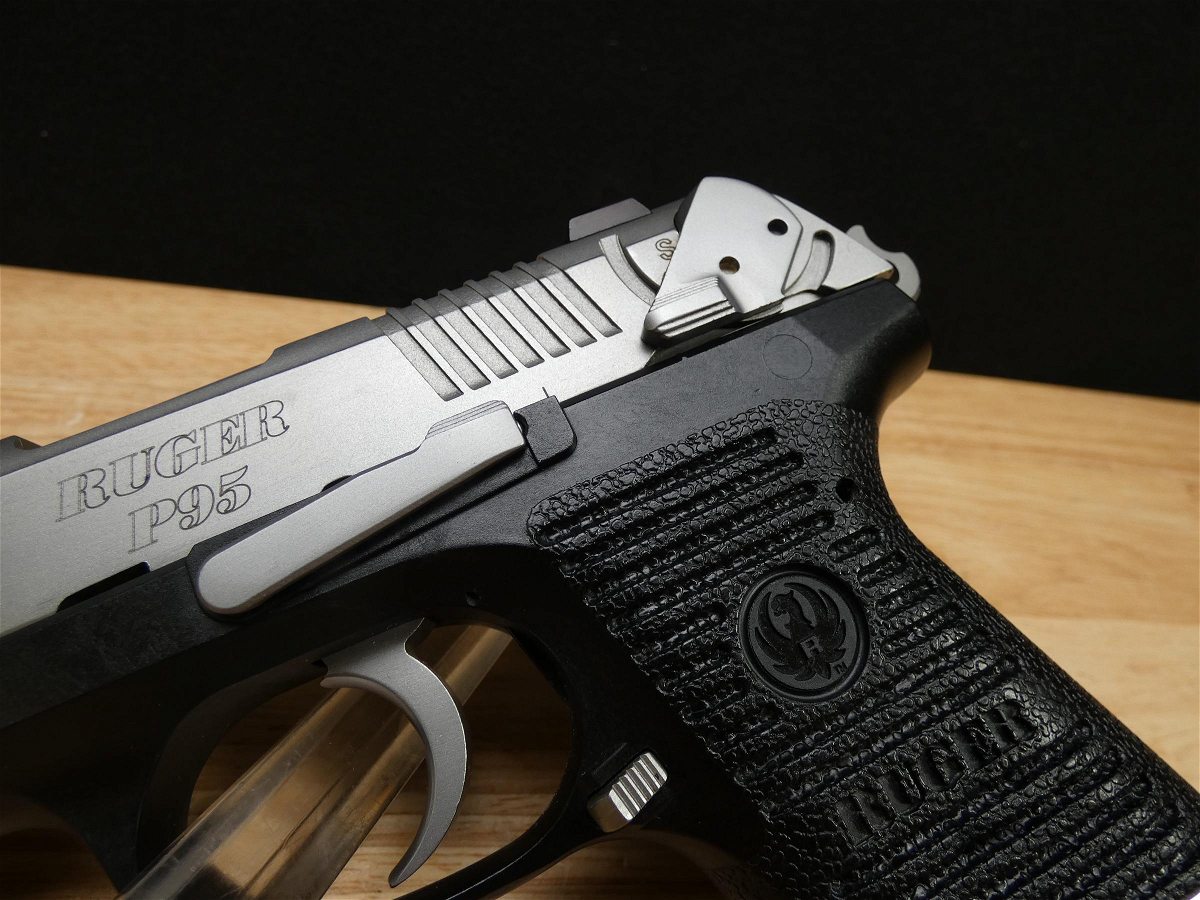 Ruger P95 - 9mm - Mfg. 2012 - P Series - SA/DA  - w/ 3 Mags -img-5