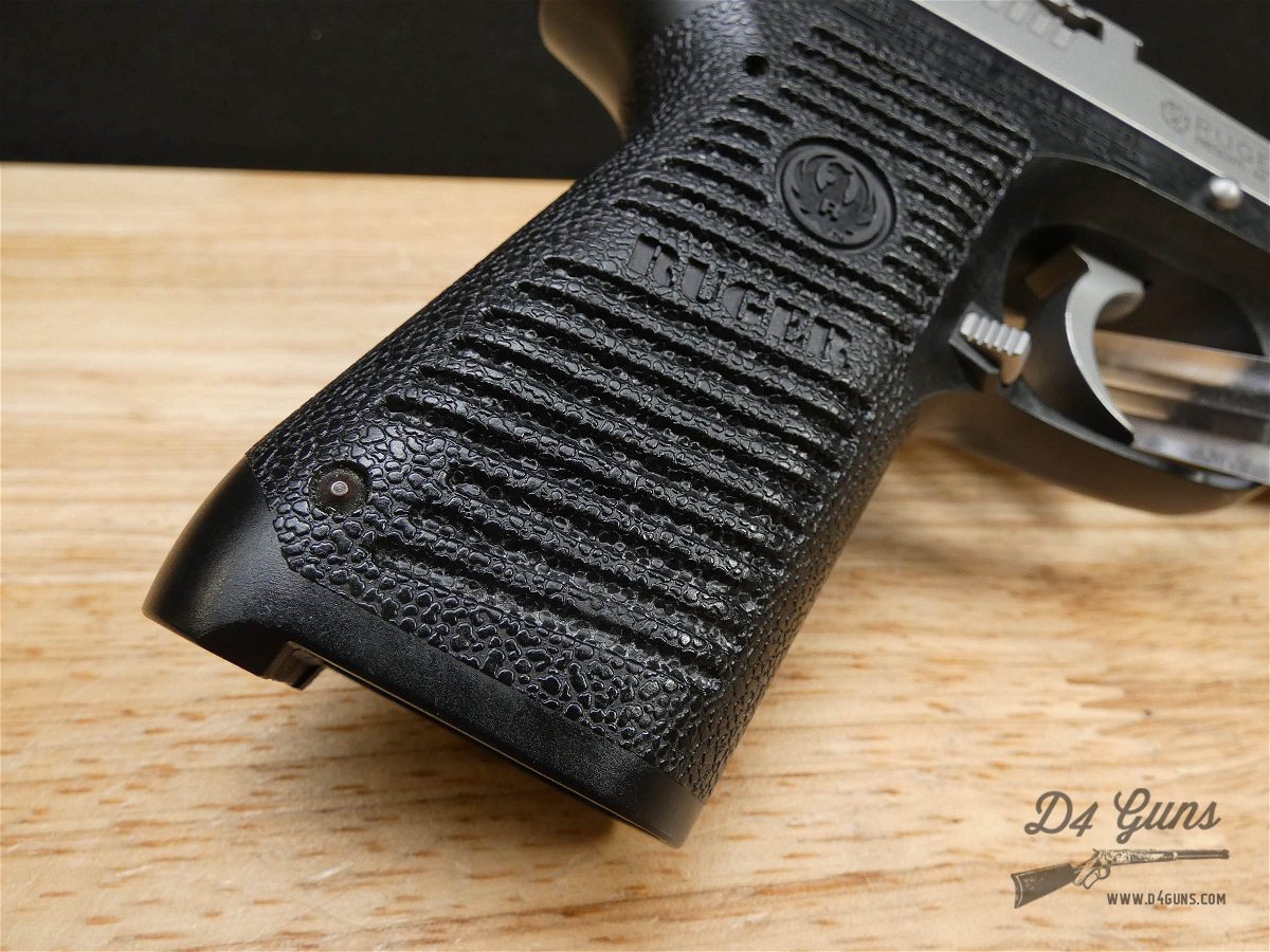 Ruger P95 - 9mm - Mfg. 2012 - P Series - SA/DA  - w/ 3 Mags -img-12