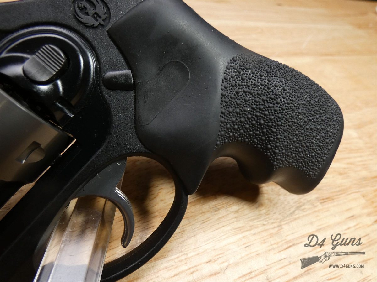 Ruger LCR - .22 LR - Mfg. 2012 - Light Compact Revolver - Hammerless-img-6