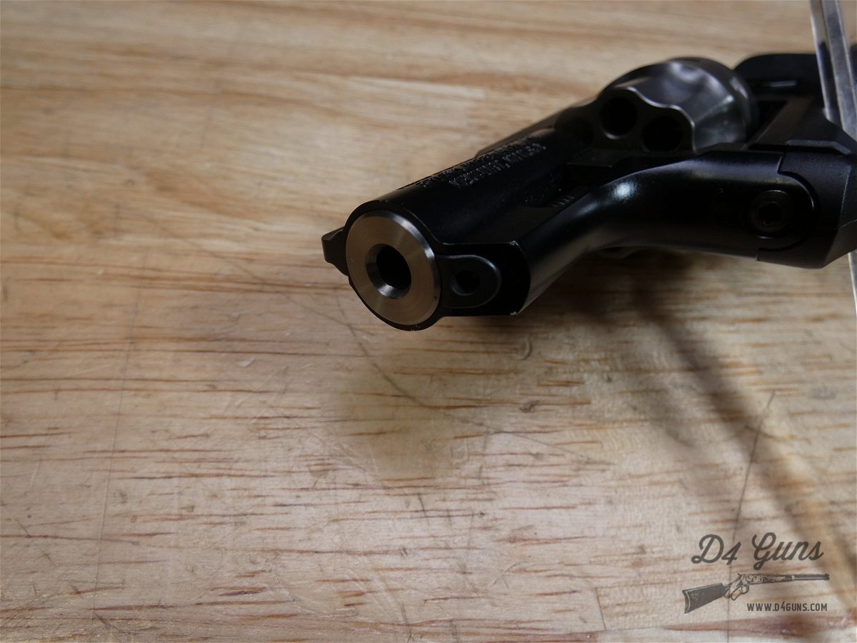 Ruger LCR - .22 LR - Mfg. 2012 - Light Compact Revolver - Hammerless-img-11