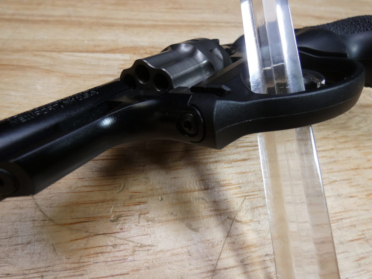 Ruger LCR - .22 LR - Mfg. 2012 - Light Compact Revolver - Hammerless-img-12