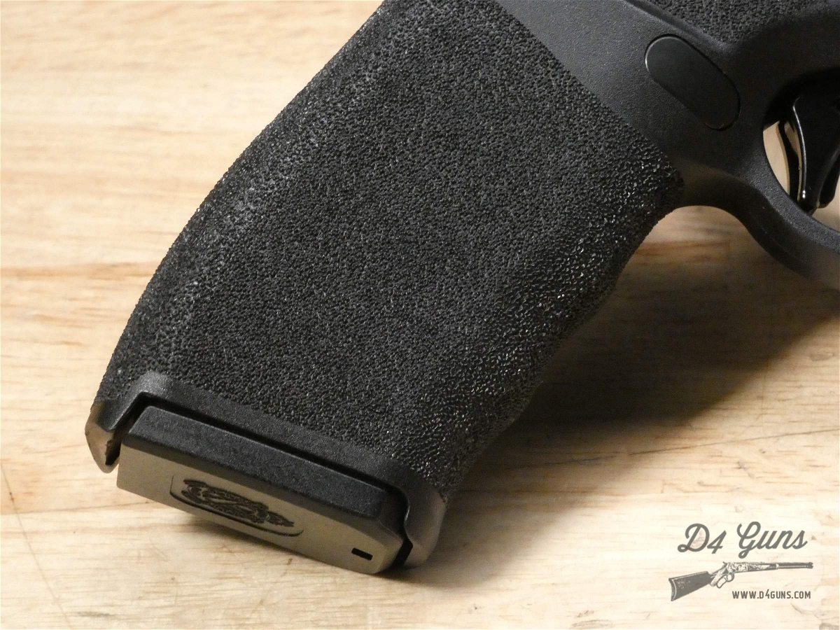 Springfield Hellcat Pro OSP 9mm Optics Ready 2 Soft Cases & 5