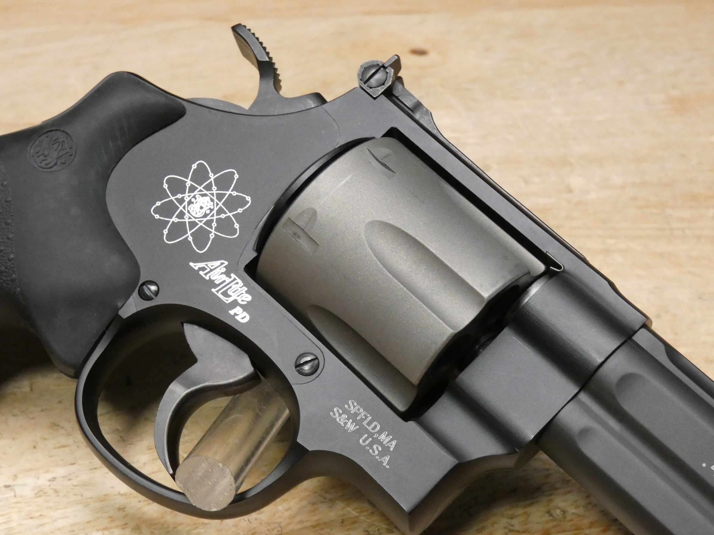 Smith & Wesson 329PD - .44 Mag - S&W 329 PD AirLite - OG Case + MORE ...